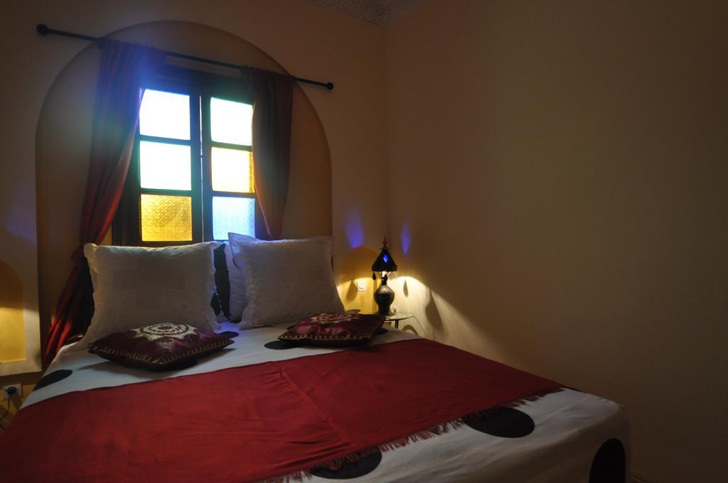 Riad La Famille Marrakesch Zimmer foto