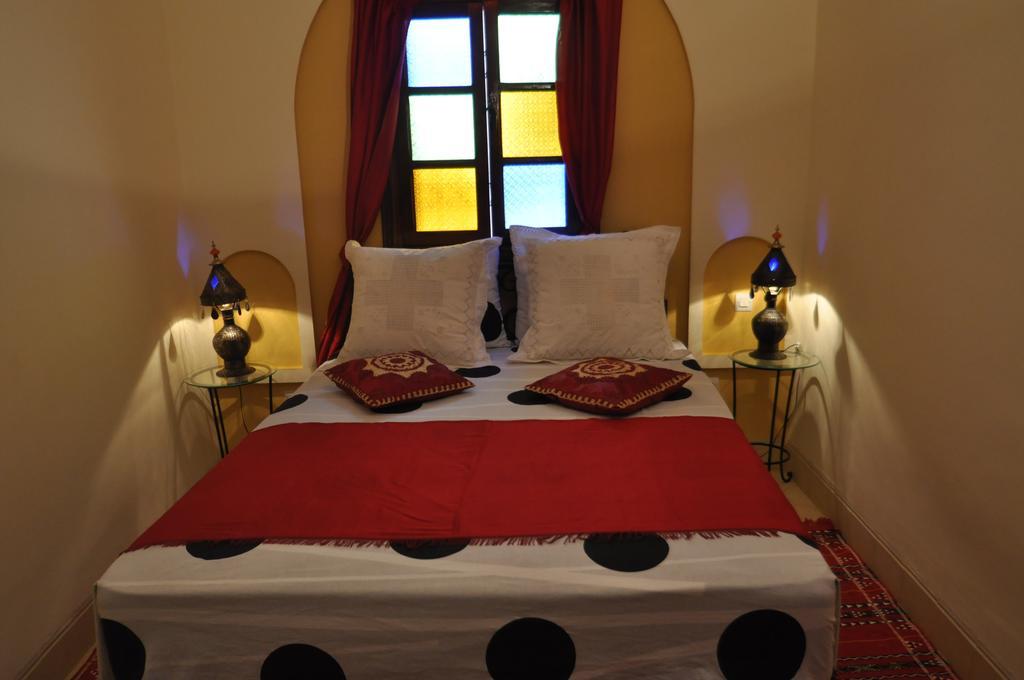 Riad La Famille Marrakesch Zimmer foto