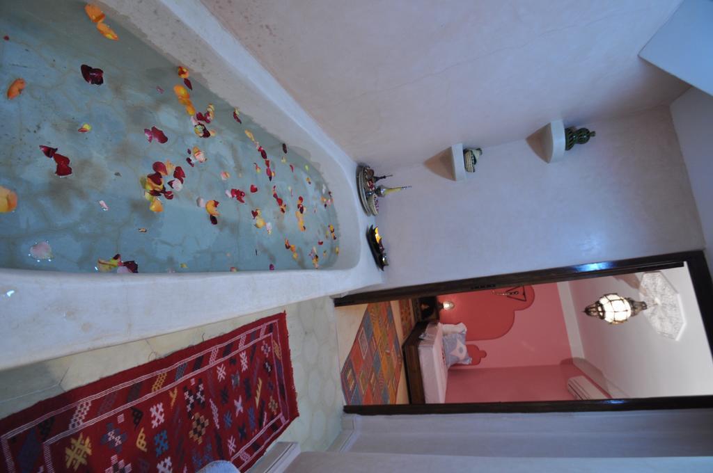 Riad La Famille Marrakesch Exterior foto