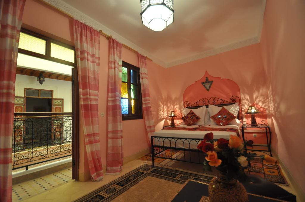 Riad La Famille Marrakesch Exterior foto